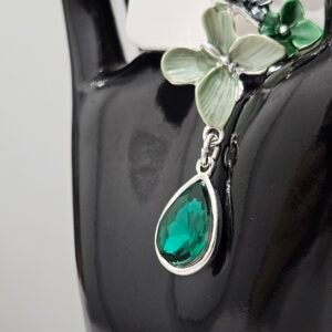 UKRASNI BROŠ SMARAGDA ČAROLIJA